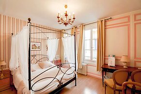 Brit Hotel Les Comtes de Champagne Centre Historique