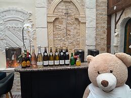 Brit Hotel Les Comtes de Champagne Centre Historique