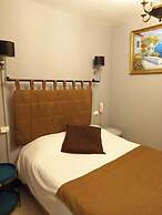 Brit Hotel Les Comtes de Champagne Centre Historique