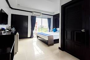 Hallo Patong Hotel & Restaurant