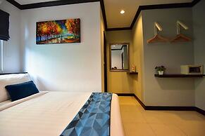 Hallo Patong Hotel & Restaurant