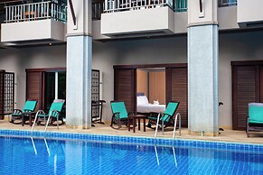 Thanthip Beach Resort