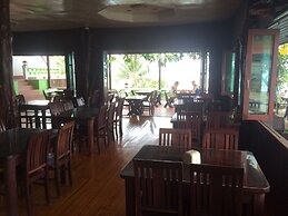 Tharathip Resort