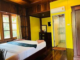 Tharathip Resort