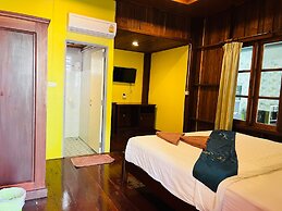 Tharathip Resort