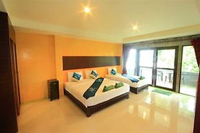 Tharathip Resort