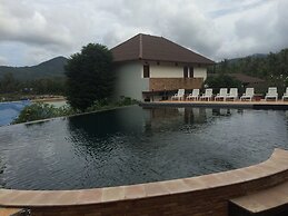 Tharathip Resort