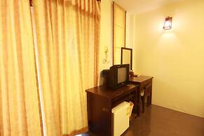 Tharathip Resort