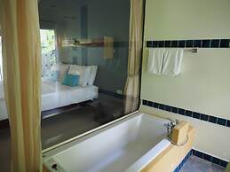 Lima Bella Resort