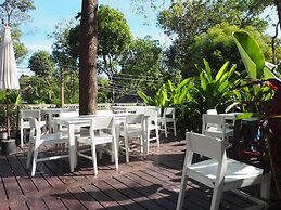 Lima Bella Resort