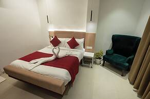Hotel Varuna