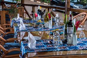 Dolphin Suites