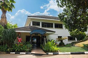 Dolphin Suites