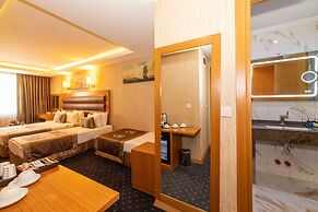 Regno Hotel