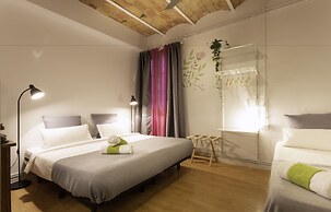 Primavera Hostel