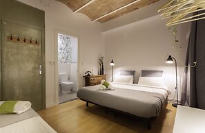 Primavera Hostel