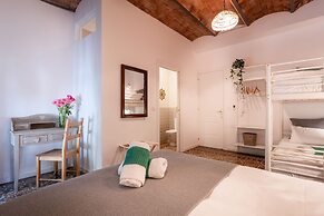 Primavera Hostel