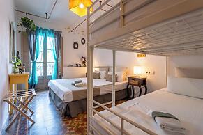 Primavera Hostel