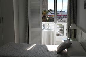 Hostal Alameda