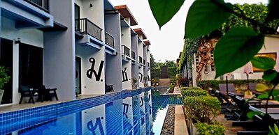 Alphabeto Resort