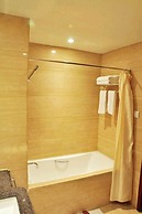 Jing'an Ziyuan Apartment