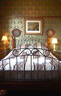 Shakespeare Hotel Surry Hills