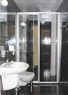 Acar Hotel