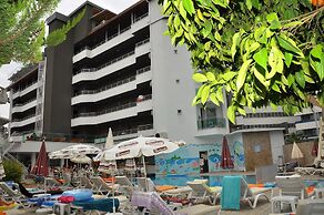 Acar Hotel