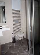Acar Hotel