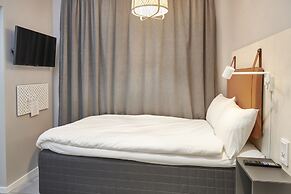 Moment Hotels