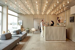 Moment Hotels