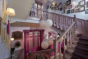 Hotel 19