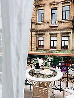 Hotel 19