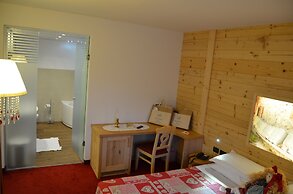 Hotel Ladina