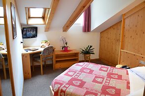 Hotel Ladina