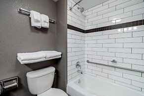 Best Western Plus Eastgate Inn & Suites