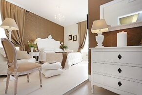 Daplace - HQH Colosseo