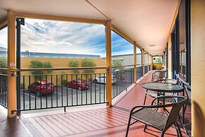 Harbourside Lodge