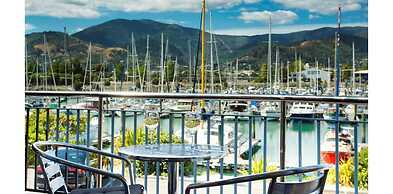 Harbourside Lodge