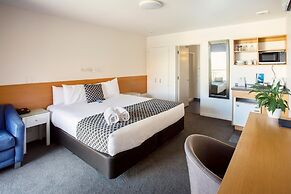 Harbourside Lodge