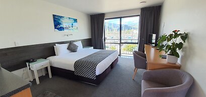Harbourside Lodge