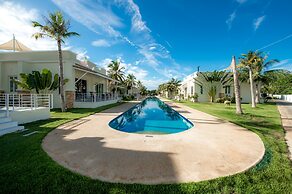 Oriental Beach Pearl Resort