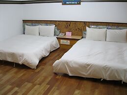 Seng-Kuo Hotel