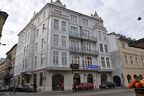 Tara Hostel