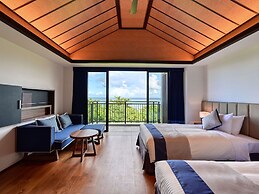 Fusaki Beach Resort Hotel & Villas