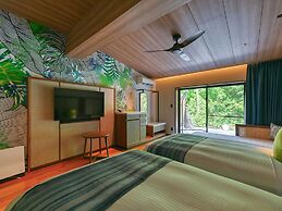 Fusaki Beach Resort Hotel & Villas