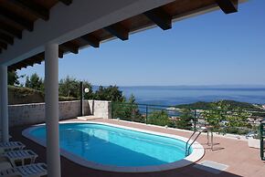 Villa Tonka