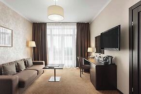 Aleksandrovskiy Hotel
