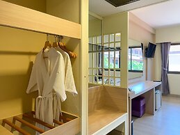 Bunjongburi Hotel