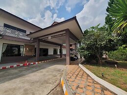 Bunjongburi Hotel